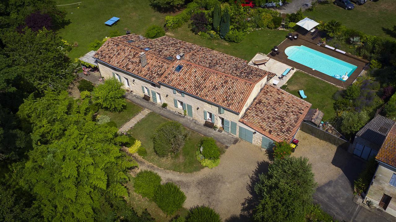 Gite La Maison De La Pimpine Lignan De Bordeaux Exterior photo